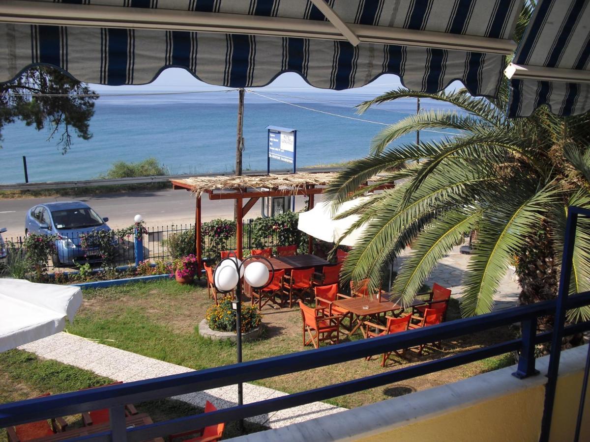 Kangaroo Hotel Mola Kalyva Ruang foto